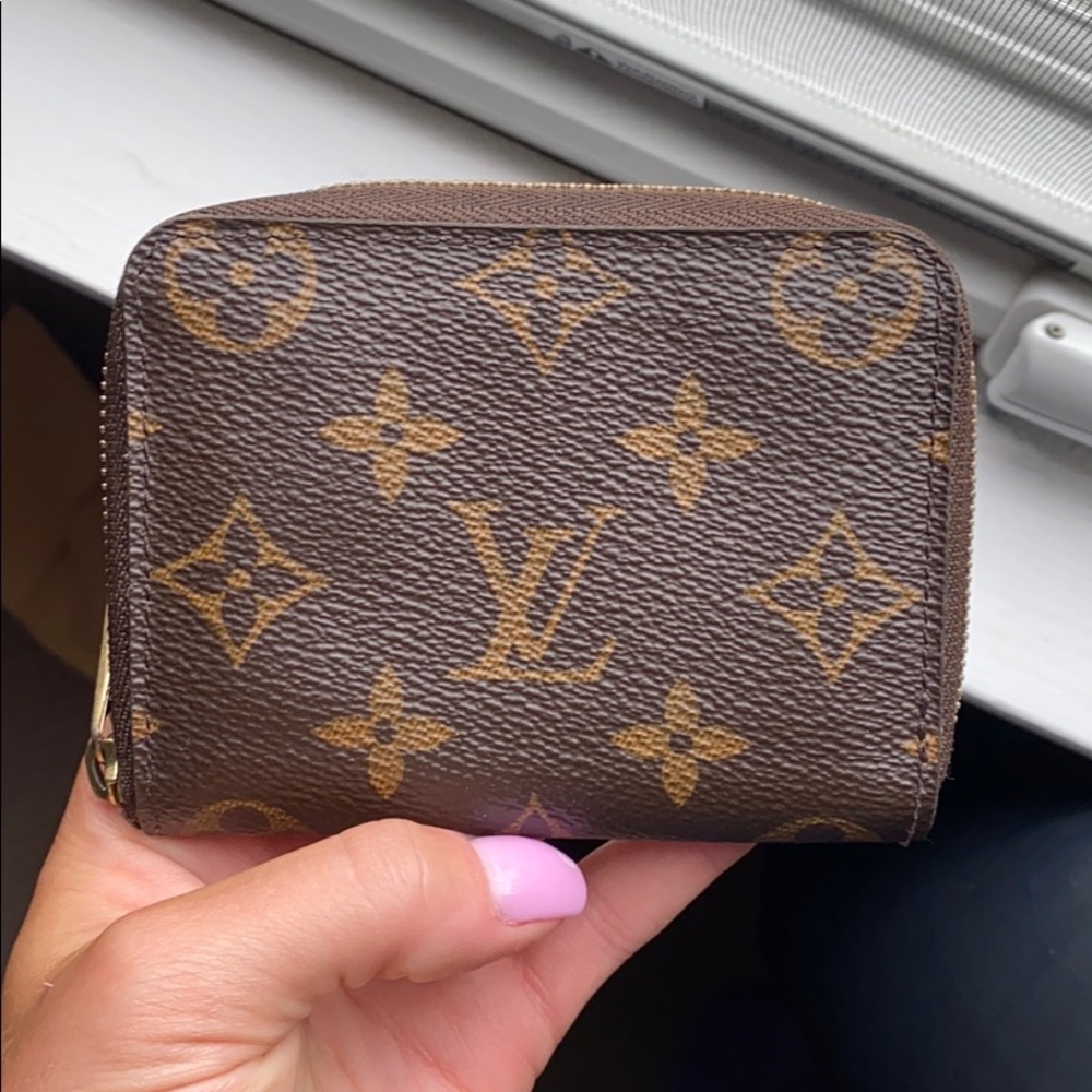 LIKE NEW LV Coin Purse